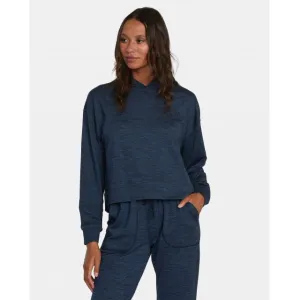 CABLE HOODED CROP - WOMEN'S LONG SLEEVE SHIRTS