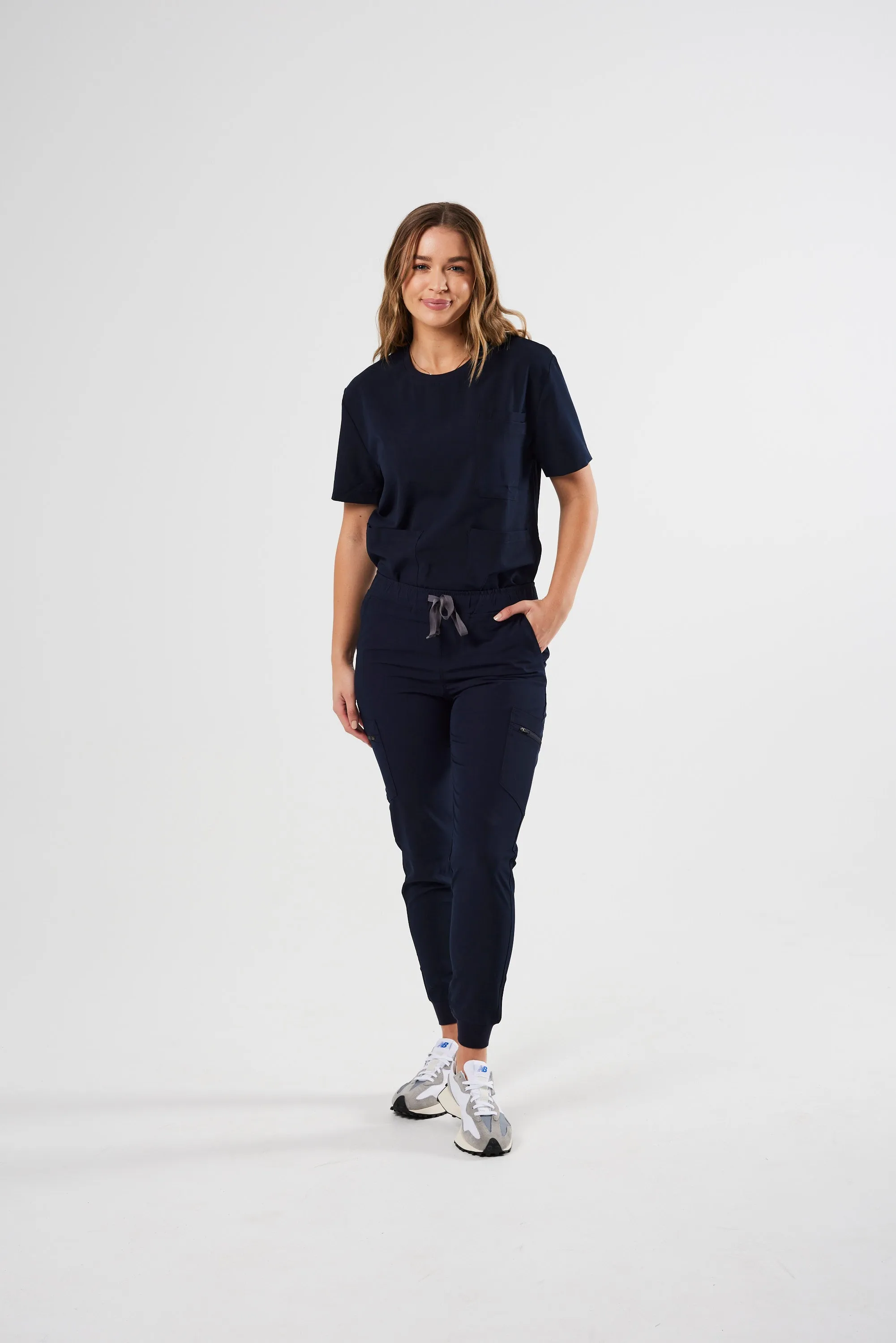 CLASSIC WOMEN'S JOGGER SCRUB PANTS (NAVY)
