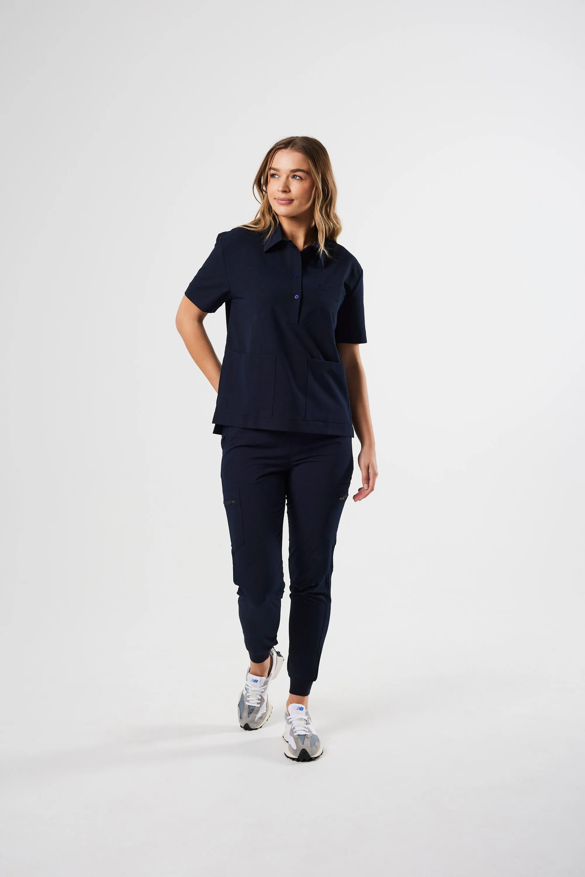 CLASSIC WOMEN'S JOGGER SCRUB PANTS (NAVY)