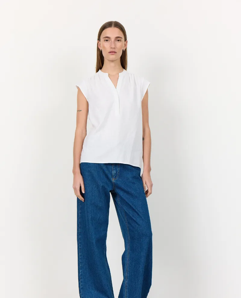 Levete Room Naja White Linen Top